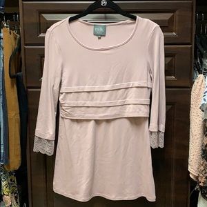 Maternity/nursing shirt